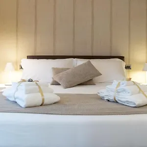 Palazzo Perrotta Bed and breakfast